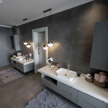 Villa Exclusive 5 Star Villa With Private Infinity Pool And Jacuzzi, White Wings Villa 1003 *